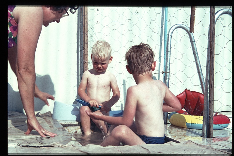 07.Regensburg jun 1966 Ilse,Marion,Peter.JPG
